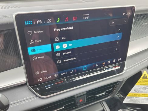 New 2026 Volkswagen Tiguan SE R-Line AWD/4WD image 8