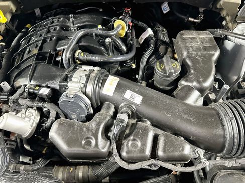 Used 2022 Jeep Grand Cherokee Limited w/ Trailer Tow Prep Group (B) RWD image 31