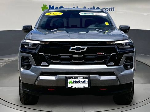 Used 2024 Chevrolet Colorado Z71 w/ Z71 Convenience Package 2 AWD/4WD image 2