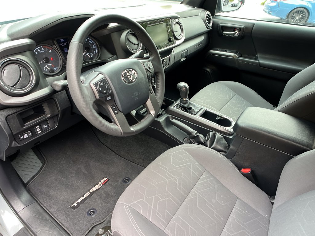Used 2019 Toyota Tacoma TRD Sport w/ Technology Package AWD/4WD image 10