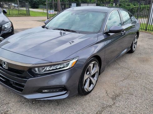 Used 2018 Honda Accord Sport image 1