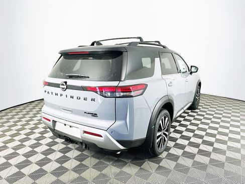 New 2025 Nissan Pathfinder Platinum image 10