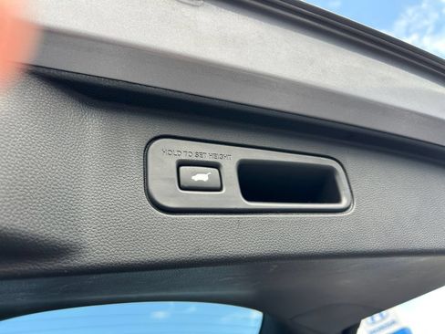 Used 2024 Honda Pilot TrailSport image 29