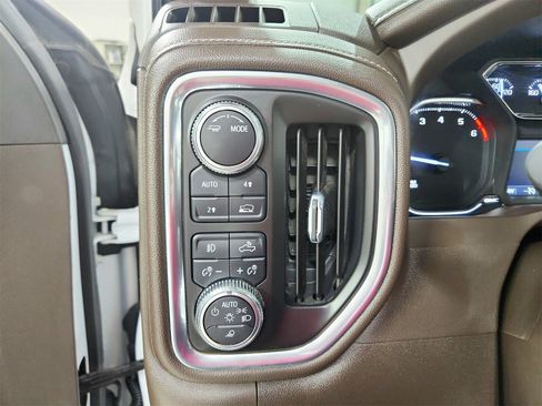 Used 2022 GMC Sierra 1500 SLT w/ SLT Premium Package image 27