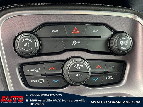 Used 2016 Dodge Challenger R/T w/ Blacktop Package image 15