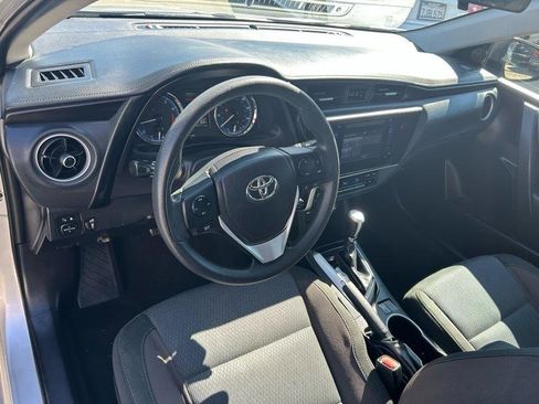 Used 2018 Toyota Corolla LE w/ Carpet Mat Package (TMS) image 8