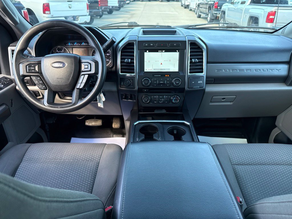 Used 2017 Ford F250 XLT w/ XLT Premium Package AWD/4WD image 40