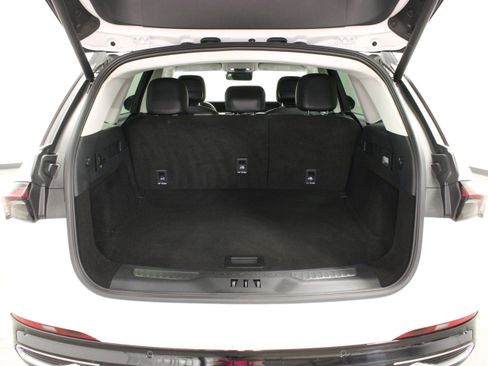 Used 2024 Lincoln Nautilus Reserve AWD/4WD image 12