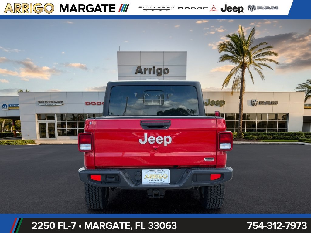 Used 2023 Jeep Gladiator Overland w/ Popular Equipment Package AWD/4WD image 6