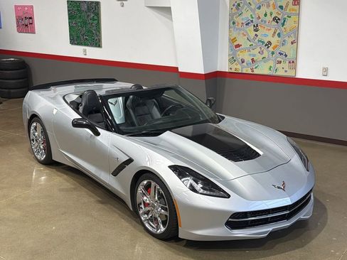Used 2016 Chevrolet Corvette Stingray Convertible w/ 3LT Preferred Equipment Group RWD image 9