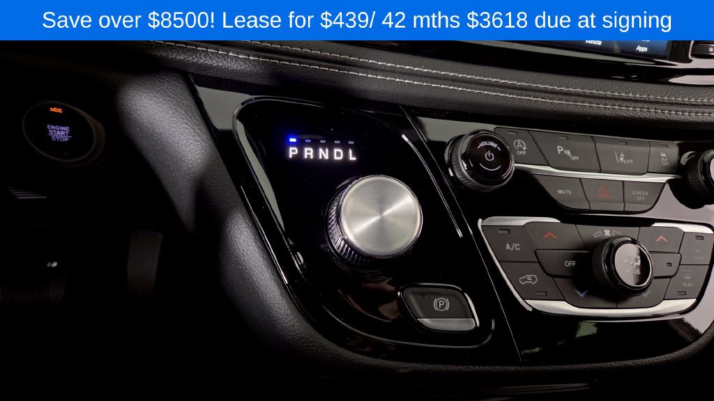 New 2026 Chrysler Pacifica Select FWD image 22