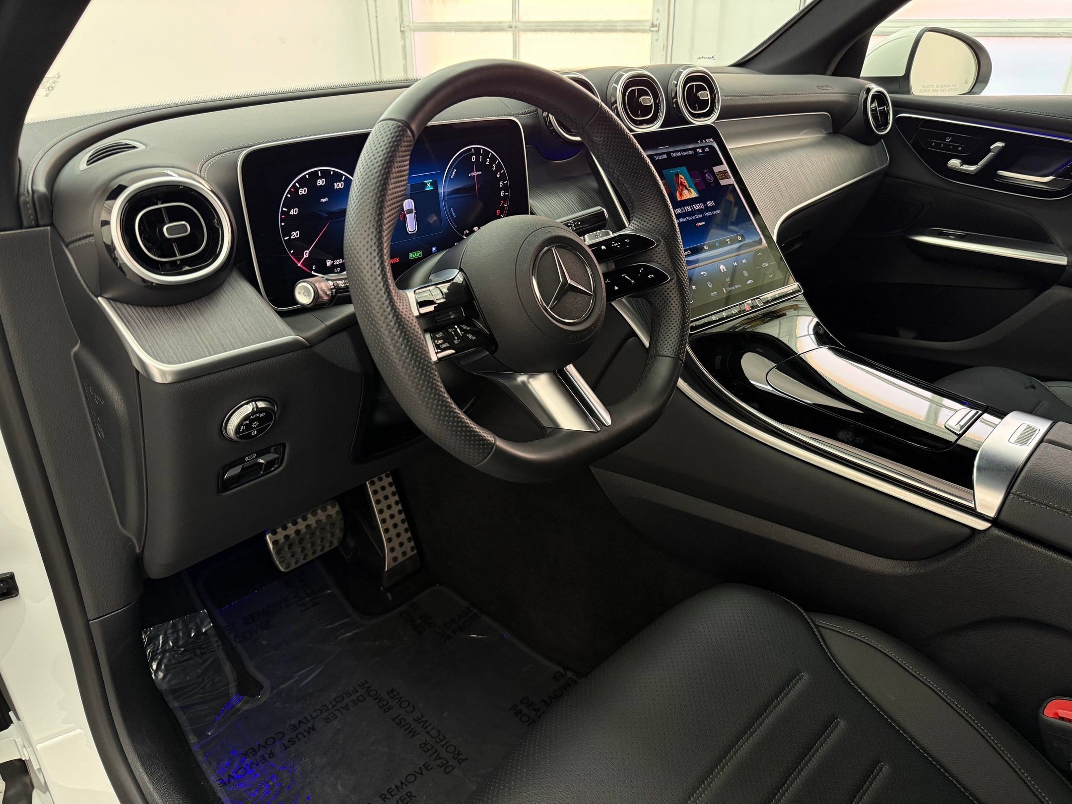 Certified 2025 Mercedes-Benz GLC 350e 4MATIC image 49