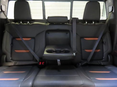 Used 2023 GMC Sierra 1500 AT4 w/ AT4 Premium Package image 36