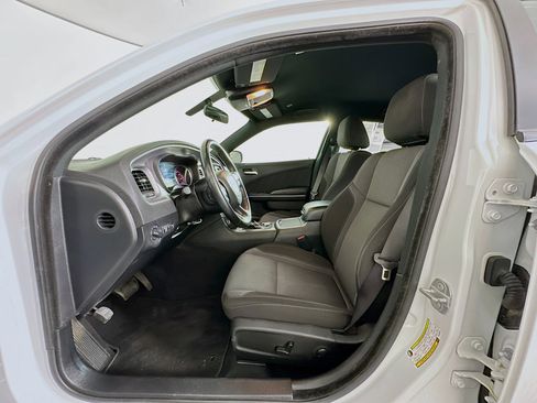 Used 2022 Dodge Charger SXT image 13