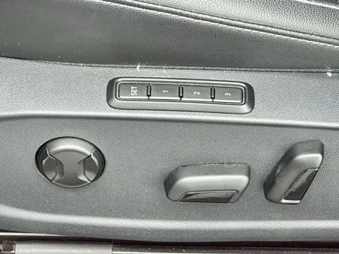 Used 2022 Volkswagen Jetta SEL image 8