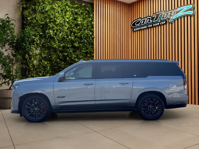 Used 2024 Cadillac Escalade ESV V w/ LPO, ONYX Package AWD/4WD image 9