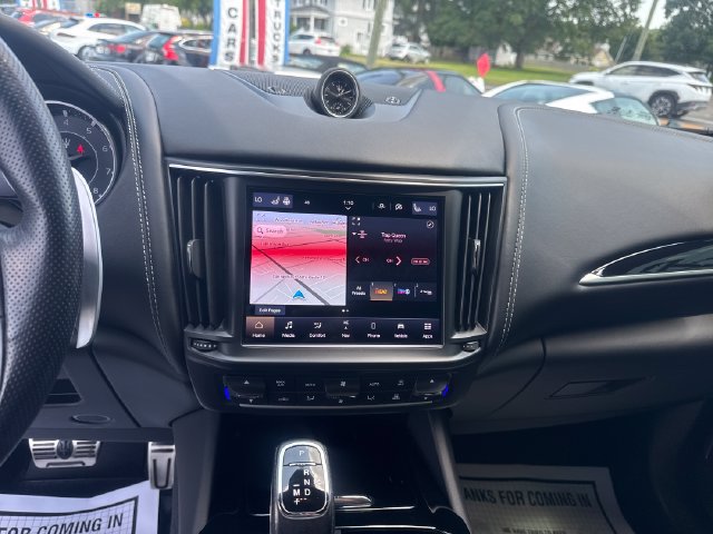 Used 2021 Maserati Levante GranSport AWD/4WD image 19