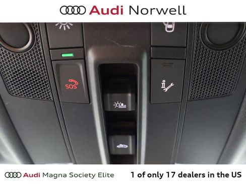 Used 2023 Audi Q3 2.0T Premium w/ Convenience Package AWD/4WD image 8