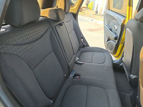 Used 2015 Kia Soul ! w/ Sun & Sound Package image 11