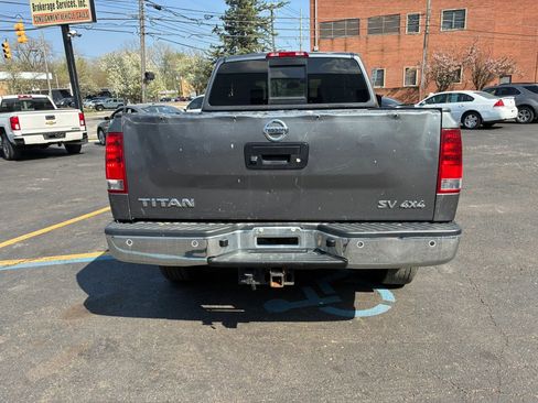 Used 2014 Nissan Titan SV AWD/4WD image 4