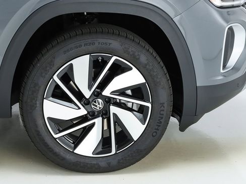 New 2026 Volkswagen Atlas SE FWD image 53