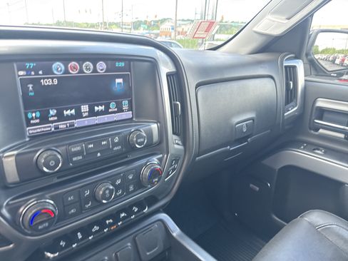Used 2018 Chevrolet Silverado 1500 LTZ Z71 w/ LTZ Plus Package AWD/4WD image 22