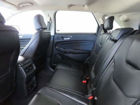 Used 2022 Ford Edge Titanium w/ Equipment Group 301A image 17