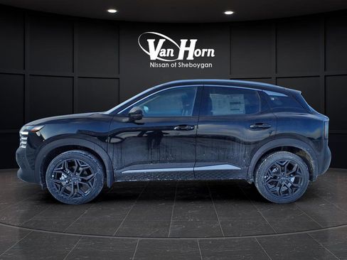 New 2026 Nissan Kicks SR w/ SR Premium Package image 7