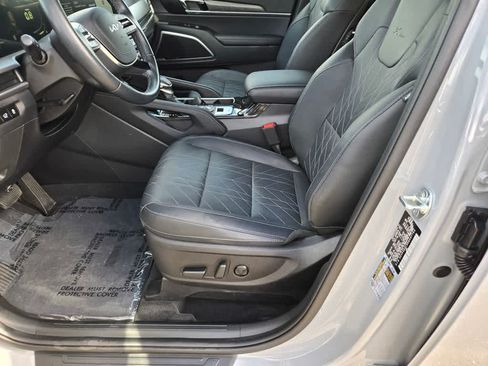 Used 2024 Kia Telluride EX X-Line AWD/4WD image 18