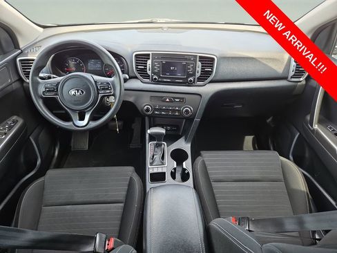 Used 2018 Kia Sportage LX AWD/4WD image 9