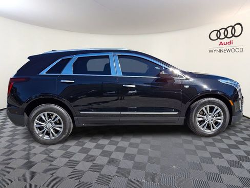Used 2022 Cadillac XT5 Premium Luxury w/ Technology Package AWD/4WD image 7