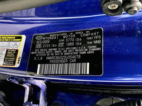 Used 2025 Hyundai Venue Limited image 8