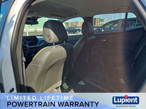 Used 2025 Chevrolet Trax ACTIV w/ Driver Confidence Package FWD image 14