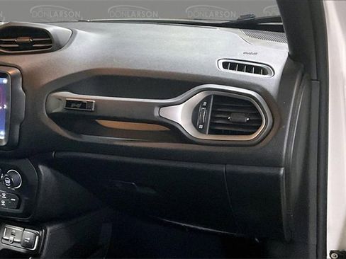 Used 2021 Jeep Renegade Latitude image 29