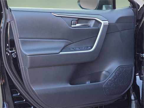 New 2025 Toyota RAV4 XLE image 11