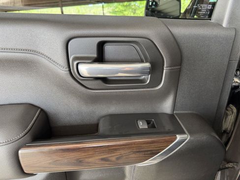 Used 2019 GMC Sierra 1500 SLT AWD/4WD image 27