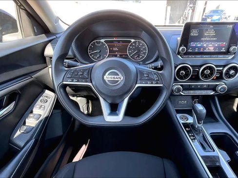 Certified 2023 Nissan Sentra SV FWD image 6