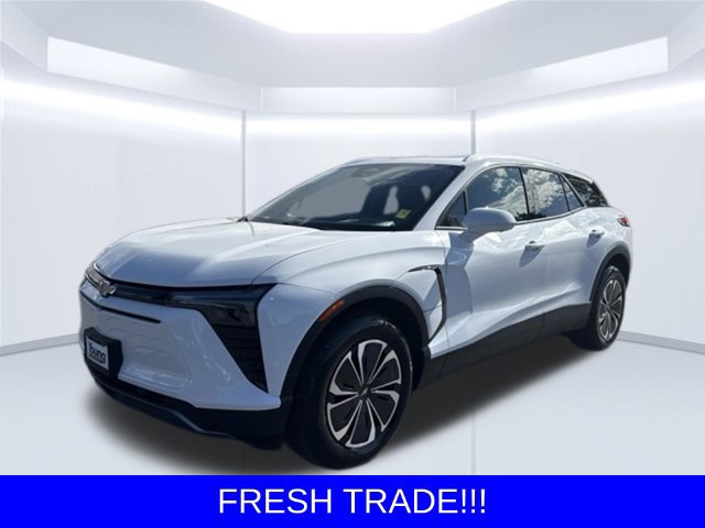 Used 2024 Chevrolet Blazer EV LT AWD/4WD image 3
