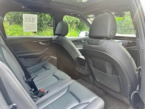 Used 2025 Audi Q7 3.0T Premium Plus AWD/4WD image 23