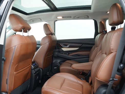 Used 2019 Subaru Ascent Touring AWD/4WD image 16