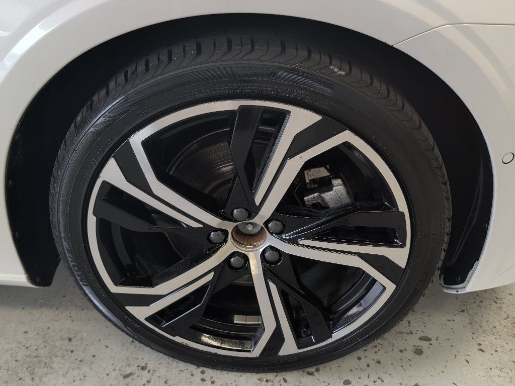 Used 2024 Volvo S60 B5 Plus FWD image 4