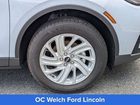 Certified 2026 Lincoln Corsair Premiere FWD image 7