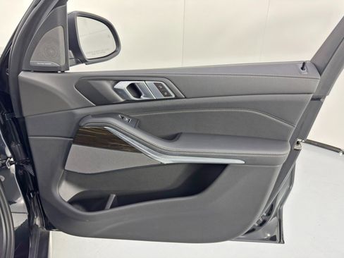 Used 2024 BMW X5 sDrive40i w/ Premium Package image 52