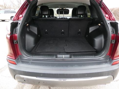 Used 2019 Jeep Cherokee Limited image 23