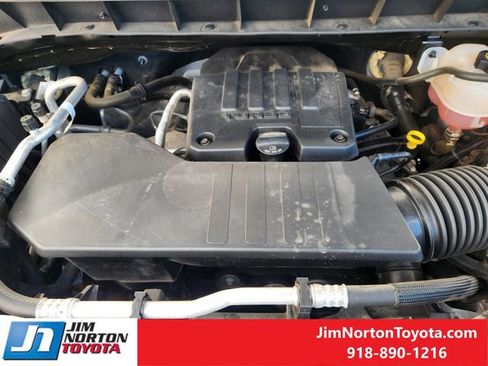 Used 2024 Chevrolet Silverado 1500 W/T w/ WT Value Package AWD/4WD image 31