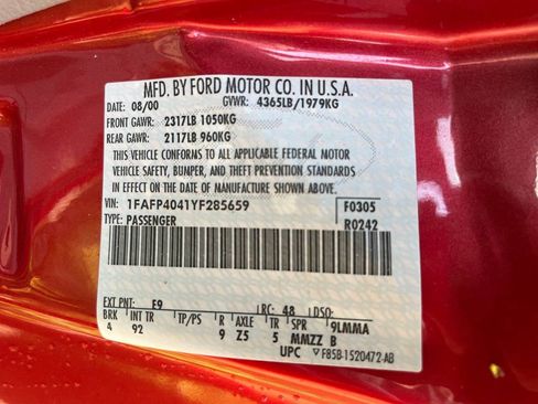 Used 2000 Ford Mustang Coupe RWD image 15