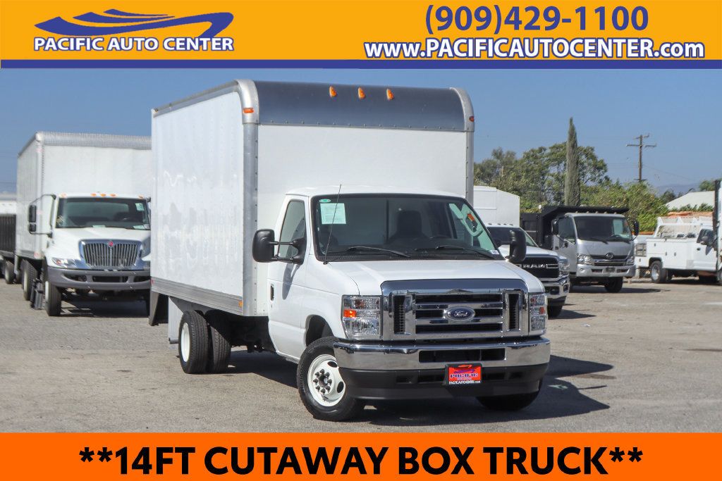 Used 2024 Ford E-450 and Econoline 450 Super Duty w/ Power Windows & Locks Group RWD image 1