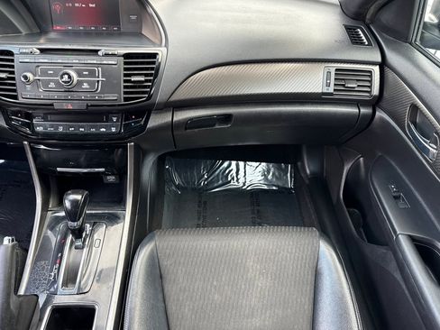 Used 2016 Honda Accord Sport image 28