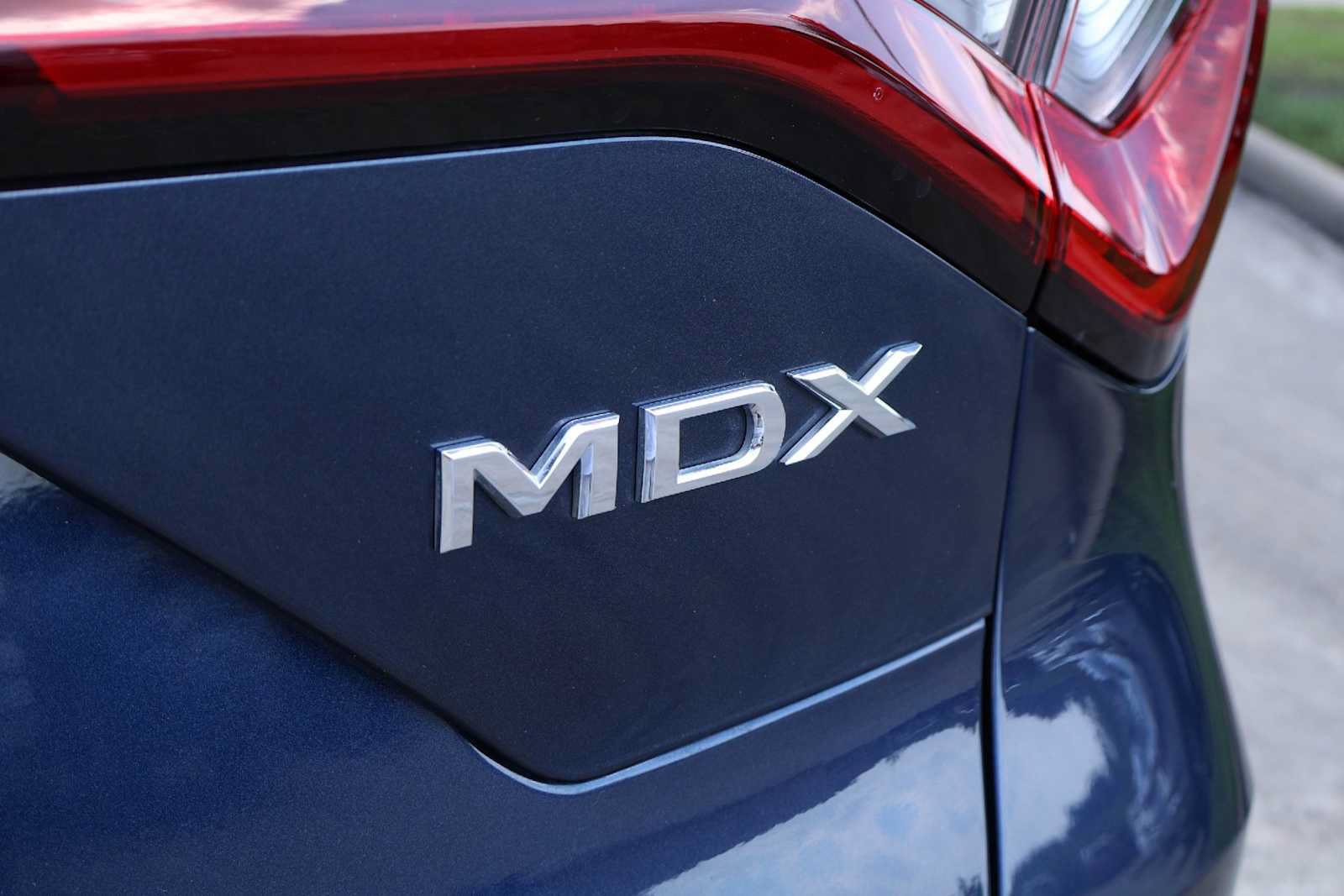 Certified 2026 Acura MDX w/ Technology Package FWD image 7