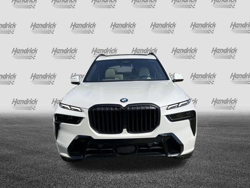 Used 2023 BMW X7 xDrive40i w/ Executive Package AWD/4WD image 3